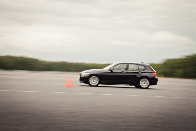Test opon letnich w rozmiarze 225/45 R17 (W/Y) – omówienie raportu ADAC 2013