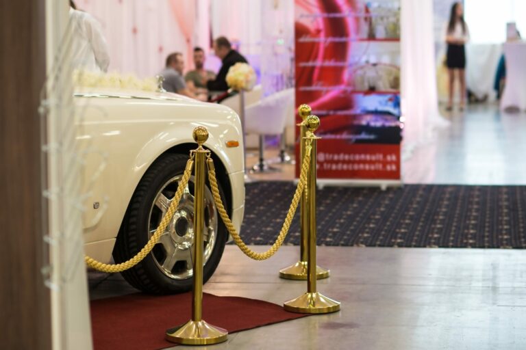 Rolls-Royce – cena luksusu. Kultowe modele i historia marki
