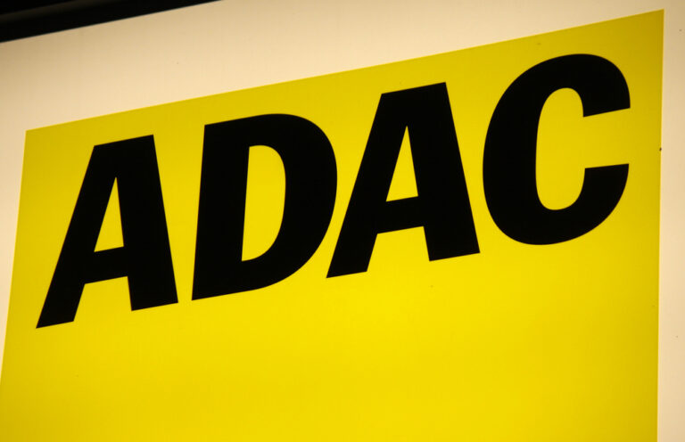 Test opon letnich ADAC w rozmiarze 195/65 R15V (2014)