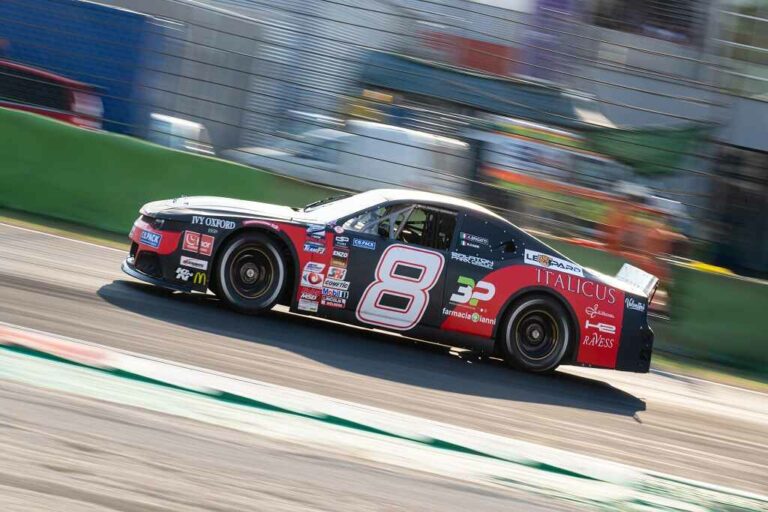 Wyścigi NASCAR – czym są?