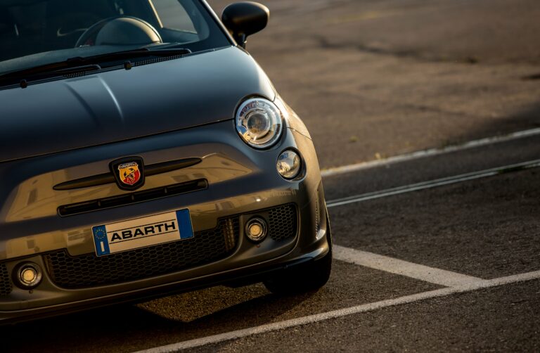 Abarth 500e – pierwszy, seryjny samochód Fiata z napędem elektrycznym