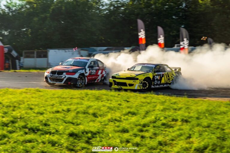 Jak zacząć z motorsportem w Polsce? Tor, KJS i drifting – praktyczny przewodnik